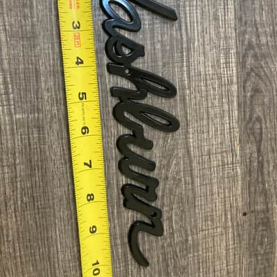 Washburn Guitar case logo 2009 - Black image 1