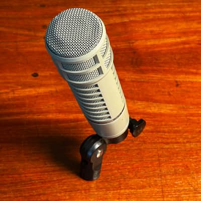 Electro-Voice RE20 Cardioid Dynamic Microphone 1968 - Present - Gray image 4