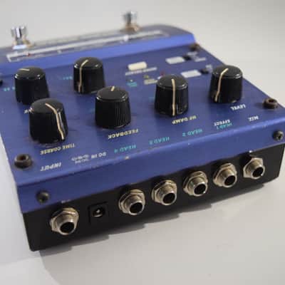 Akai E2 Headrush Delay/Looper 2010s - Blue - Spares/Repair image 3