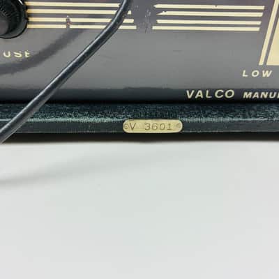 Supro Valco 51 Tube Amplifier 1950 - Taupe/Black Rare Color Combo image 5