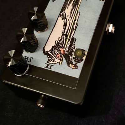 Saturnworks Black Booster 'Hermit' Tone Control + Boost Pedal with a Soft Click Switch + Switchcraft USA jacks - Handcrafted in California image 2