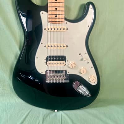 Fender American Professional Stratocaster with Maple Fretboard Shawbucker Pickips 2019 - Black image 1