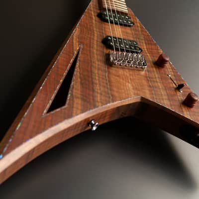 Hoff Guitars Valnut (Neck-Through, Multi-Scale, Semi-Hollow V 2024 - Polymerized Tung Oil image 6