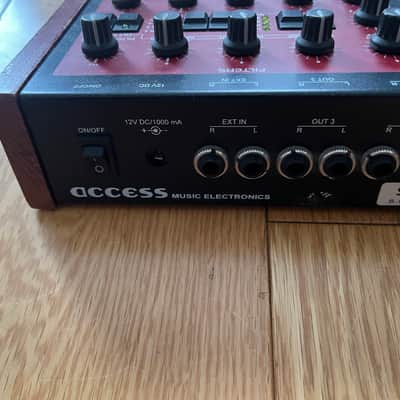 Access Virus A Desktop Digital Synthesizer 1997 - 1999 - Black / Red image 7