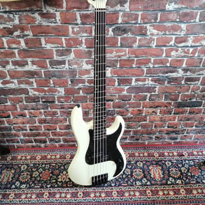 Schecter P5 5-String Bass Ivory Bild 2