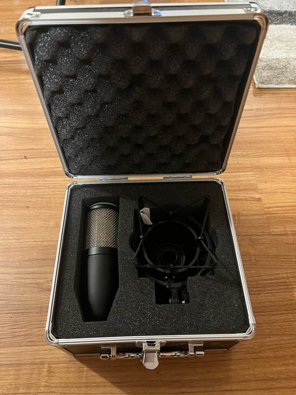 AKG P220 Large Diaphragm Cardioid Condenser Microphone 2010s - Black image 1