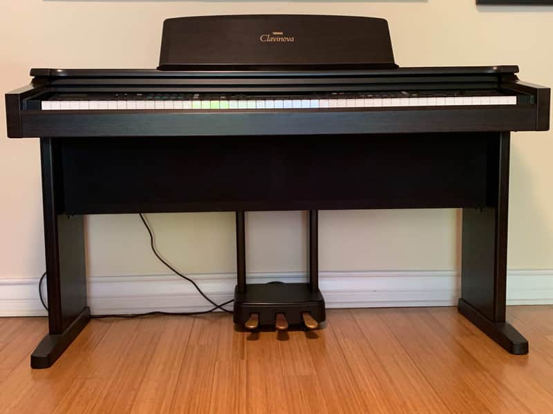 Yamaha CVP-69 Clavinova 88-Key Digital Piano (Dark Rosewood