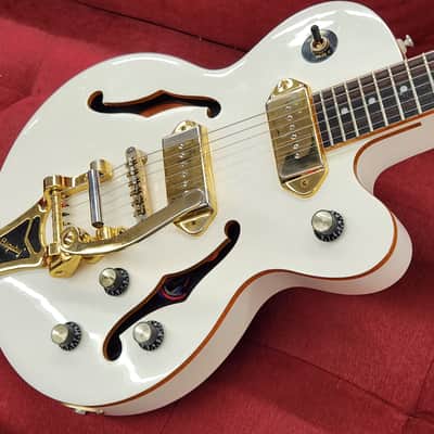 Epiphone Wild Kat - Pearl white gold hardware LTD Custom shop with case image 10