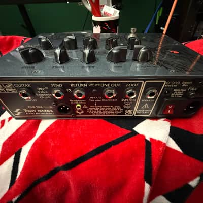 Victory Amps V4 The Kraken 2-Channel 180-Watt Hybrid Guitar Amp Pedal image 3