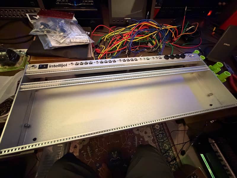 Intellijel 4U 104HP Palette Case