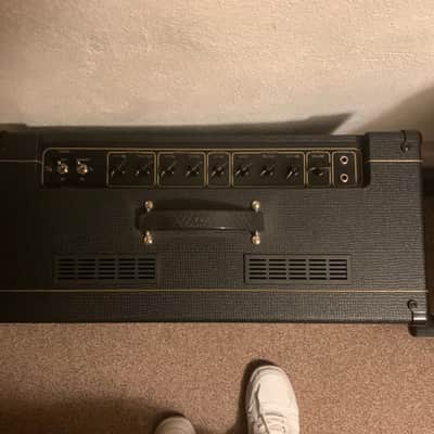 Vox AC15C1X Custom 2-Channel 15-Watt 1x12" Blue Alnico Guitar Combo 2010 - 2019 - Black image 2