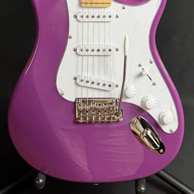 PRS SE Silver Sky Maple Electric Guitar Summit Purple w/ Gig Bag