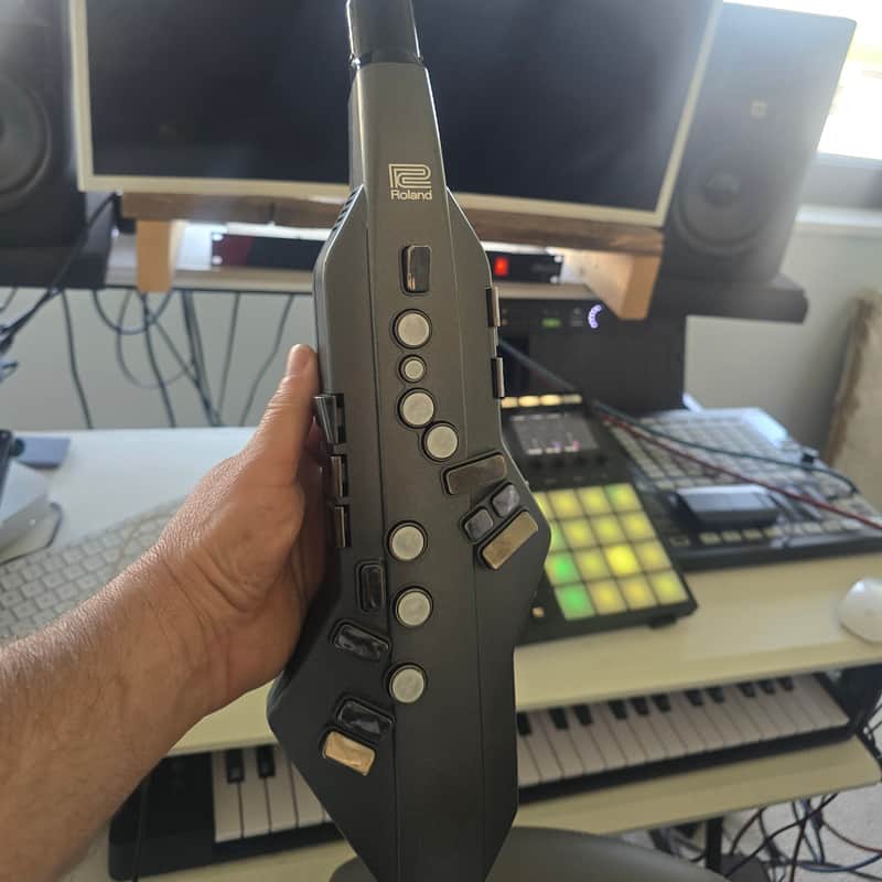 Roland AE-05 Aerophone Go Digital Wind Instrument 2018 - Present - Silver image 1