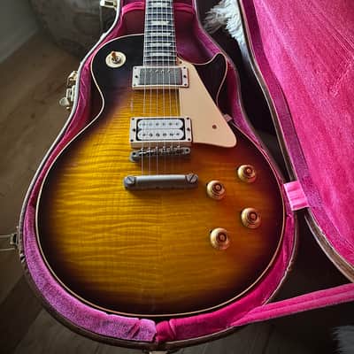 Gibson Custom Dealer Select 1959 Les Paul Standard Electric Guitar - Kindred Burst, Murphy Lab Light Aged, Sweetwater Exclusive 7.8lbs image 7