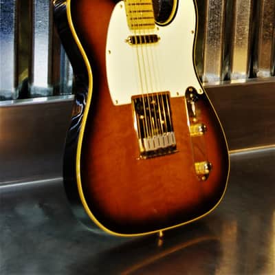 Fender Telecaster 40th Anniversary 1988 Sunburst. #179  of #300. First Fender Custom Shop Run.  MINT image 12