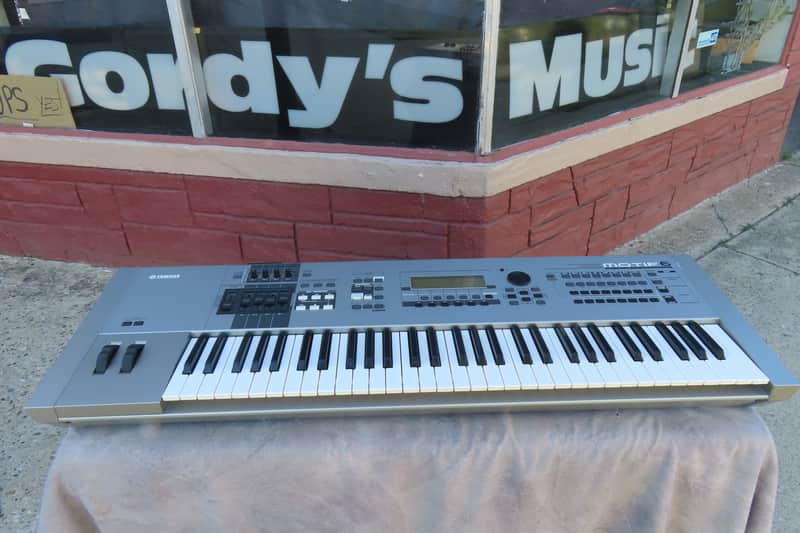 YAMAHA 2001 MOTIF 6 CLASSIC SYNTHESIZETR WORKSTATION MAX SAMPLE RAM 65MB  TECH SERVIVED CLEAN! image 1
