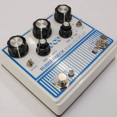 DigiTech DOD-RUBBERNECK Analog Delay Pedal with Double Concentric Knobs, Double Footswitches and Remote Footswitch Control (White) image 2