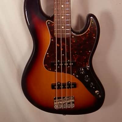 Fender Jazz Bass Sunburst Electric Bass with gig bag Made in Japan 2012 image 2