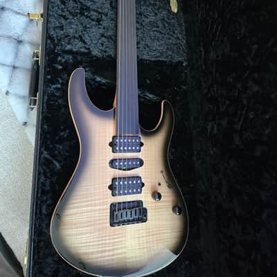Suhr Pro Modern 2020 - Black burst image 12