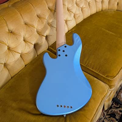 Lakland Skyline DJ-5 Darryl Jones Signature 5-String with Indian Laurel Fretboard 2025 - Lake Placid Blue image 12