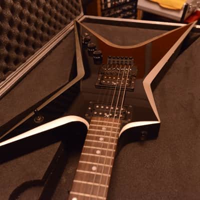 Washburn Dimebag Darrell Pantera Stealth Dime 2ST Signature Guitar 333 + Flight Case Dean image 7