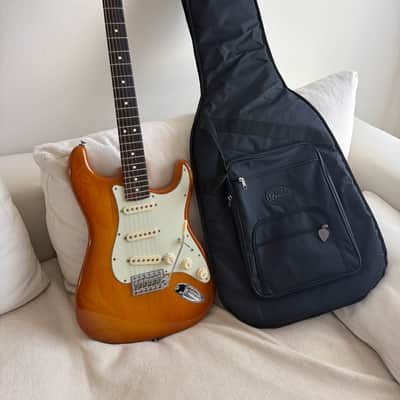 Fender American Performer Stratocaster with Rosewood Fretboard 2018 - Present - Honeyburst image 1