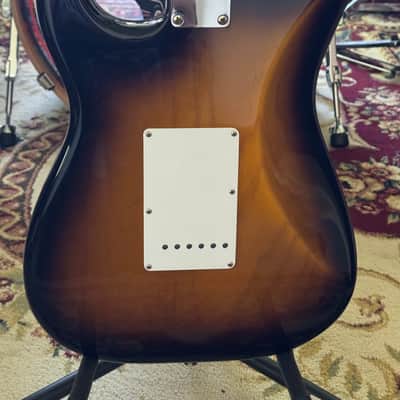 Fender 70th Anniversary 1954 Stratocaster 2024 - Two-Tone Sunburst image 4