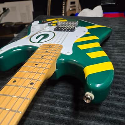 Squier Stratocaster Green and Gold Gridiron Standard Series Stratocaster 1998 image 8