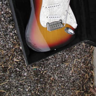 G&L Legacy USA 1999 - Sunburst with Maple Neck 12" Radius, G&G HSC AWESOME GUITAR!!! image 4