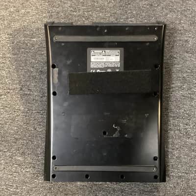 Mackie DL1608 Digital Mixer for Apple iPad with Lightning Link image 2