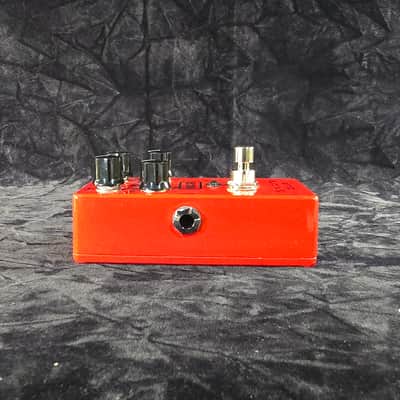 MXR M228 Dyna Comp Deluxe Compressor Pedal With Power Supply image 6