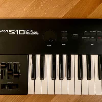 Roland S-10 49-Key Digital Sampling Keyboard + USB Gotek Drive + Optional Flightcase image 2