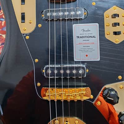 *NEW IN BOX* 2026 Fender Japan Limited Edition Traditional Collection, 60's Jaguar Black Pearl Gold with Matching Headstock, MIJ image 11