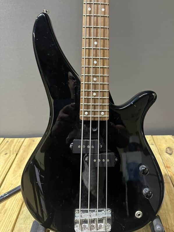 Yamaha 4-String Rosewood Fretboard Electric Bass Guitar - Black image 1