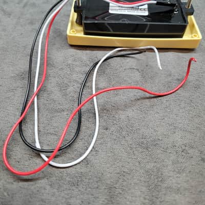 EMG 81 & 85 Active Humbucker Pickups - Black image 10