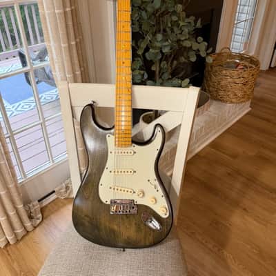 Fender Stratocaster Deluxe 2006-2008 - Vintage Faded Black Nitrocellulose image 10