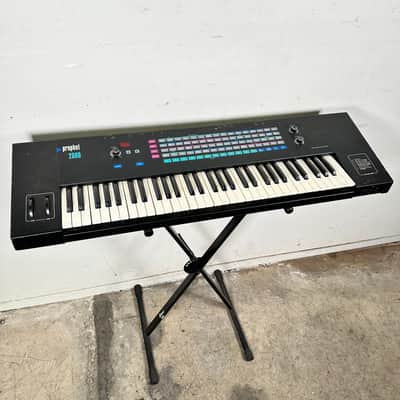 Sequential Circuits Prophet 2000 – Vintage 61-Key Sampler Synthesizer