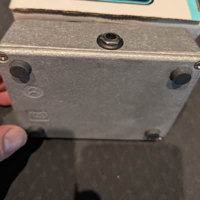 Electro-Harmonix Stereo Pulsar Analog Tremolo 2007 - Present - Blue image 3