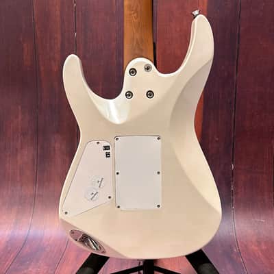 Charvel Pro-Mod Plus DK24 HH 2PT EB CLSTL SLK image 2