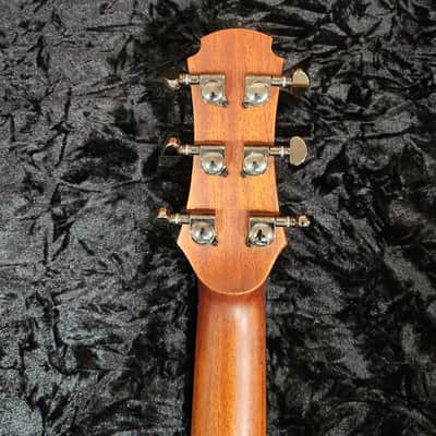 Hozen Guitars Black Label Fan-Fret Modified Dreadnought Spruce, Indian Rosewood w/Anthem image 6