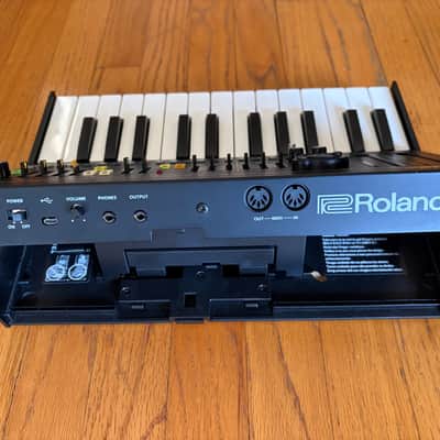 Roland VP-03 Boutique Series Vocoder Plus Synthesizer Module with K-25m Keyboard 2016 - Present - Black image 4