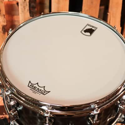 Mapex 14x6.5 Black Panther Persuader Hammered Brass Snare Drum image 4