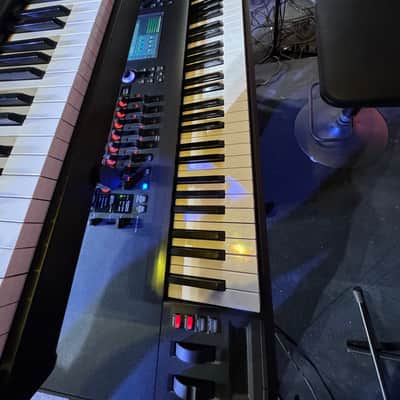 Yamaha Montage 8 88-Key Synthesizer Workstation + Hard Case image 3