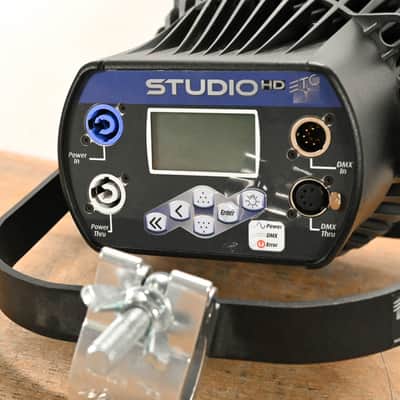 ETC Desire D60 Studio HD LED Par Wash Light CG01SM2 image 8