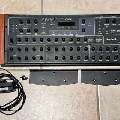 Dave Smith Instruments Prophet 08 PE Desktop 8-Voice Desktop Synthesizer
