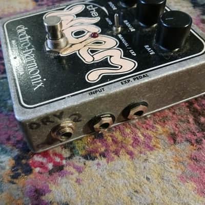 Electro-Harmonix THE WORM With POWER SUPPLY Analog Wah / Phaser / Vibrato / Tremolo 2008 - Present - Black / Tan image 2
