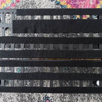 Livewire Tour PB400 2026 - Black - Lifted image 1