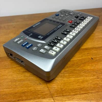 Yamaha QY100 Sequencer 1996 - 2002 Silver w/ 16MB Card + PSU image 6