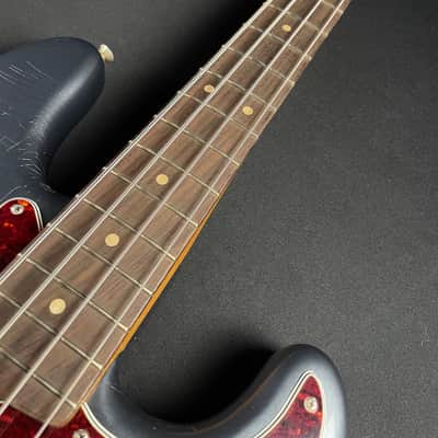Fender Vintera II Road Worn '60s Precision Bass, Rosewood - Charcoal Frost Metallic image 5
