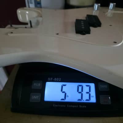 Peavey Fury P bass loaded body w/Geezer Butler EMGs 1993 - white image 9